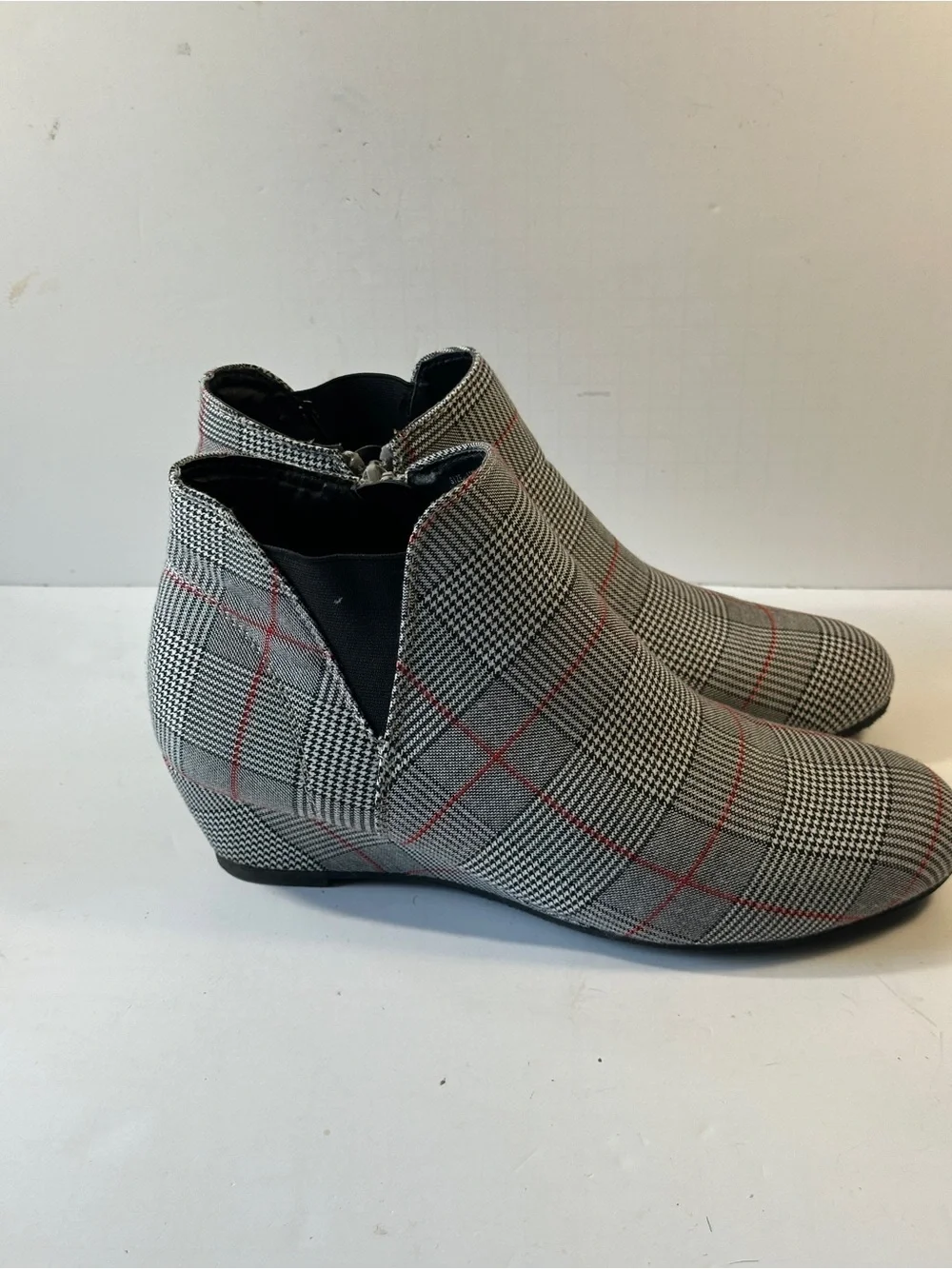 It’s OK Plaid Houndstooth Wedge Ankle Booties Women’s 11M